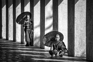 PSA HM Ribbons - Suet Kwan Noel Li (Hong Kong)  Two Little Monks Bw